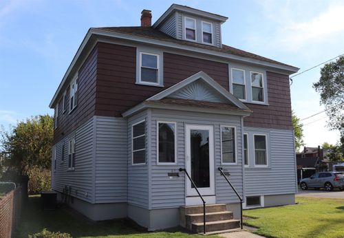 32 1/2 Gilman St, Nashua, NH, 03060-3716 | Card Image