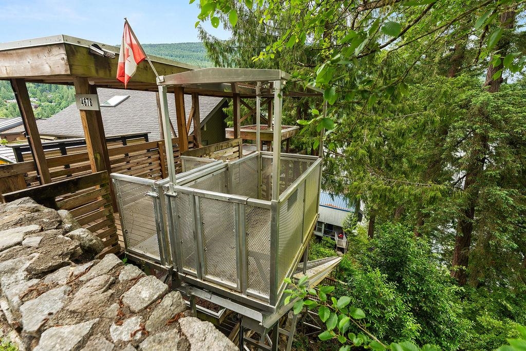 Residential in North Vancouver 3
