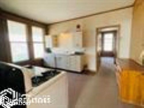 301 Schuyler St, Oquawka, IL, 61469 | Card Image