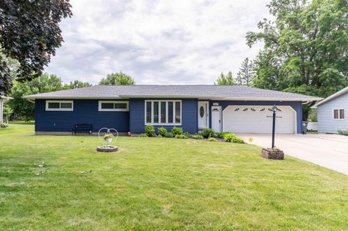 1107 Ridgemont Rd, Waterloo, IA, 50701-4841 | Card Image