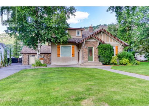 208 Ritchie Ave, Trail, BC, V1R1H2 | Card Image