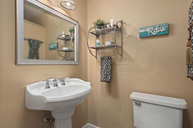Bathroom 2 with OverSize Updated Tile Shower | Image 13