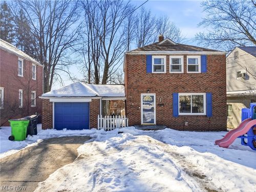 298 E Ford Ave, Barberton, OH, 44203-3235 | Card Image