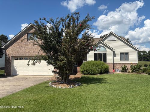 833 Pelican Dr, New Bern, NC, 28560-9034 | Card Image