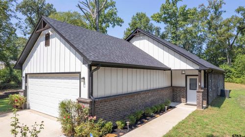 9710 W Lakeshore Dr, Tyler, TX, 75709-4344 | Card Image