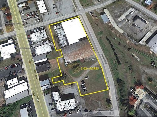 482 Chattahoochee St, Cornelia, GA, 30531-3205 | Card Image