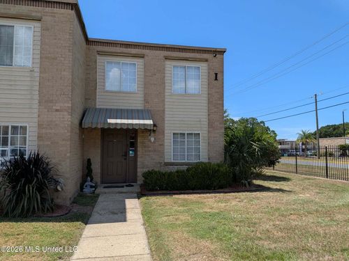 245 Mcdonnell Ave, Biloxi, MS, 39531-4223 | Card Image