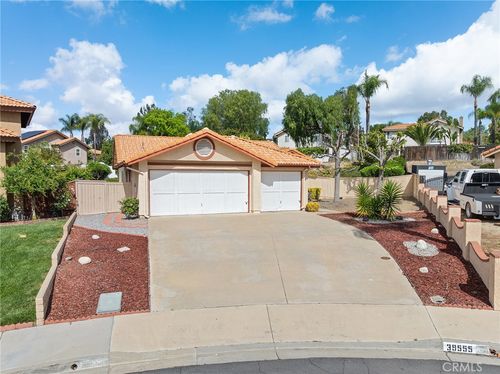 39555 Glenwood Ct, Murrieta, CA, 92563-5557 | Card Image
