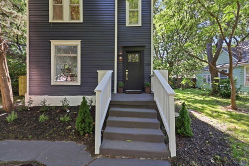 1185 Sw Macvicar Ave, Topeka, KS, 66604-3932 | Card Image