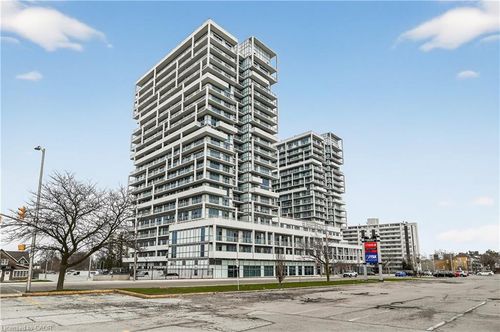ph03-65 Speers Rd, Oakville, ON, L6K0J1 | Card Image