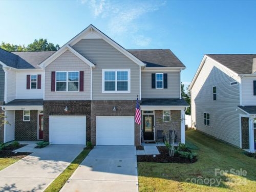 13111 Cottage Crest Ln, Charlotte, NC, 28273-7493 | Card Image