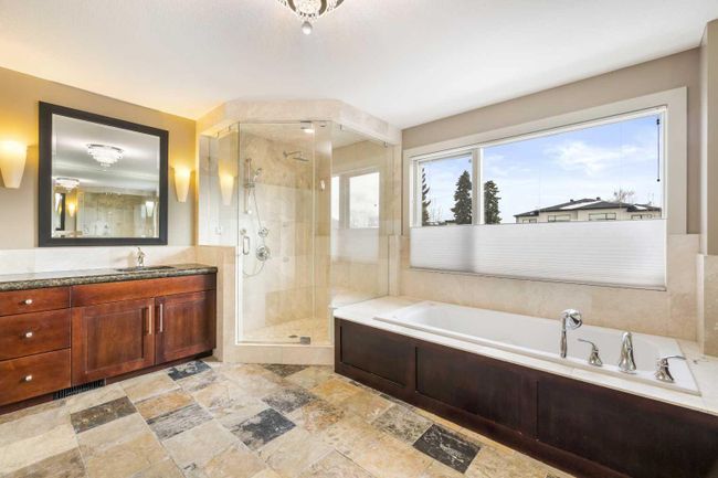 2433 29 Avenue Sw, Home with 4 bedrooms, 4 bathrooms and 4 parking in Calgary AB | Image 36