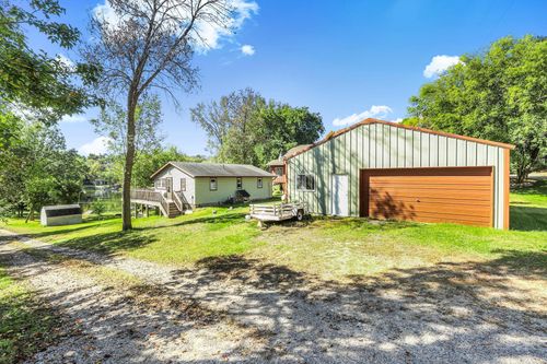 20568 Elkview Ct, Richmond, MN, 56368-7304 | Card Image