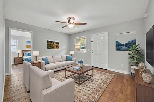 146 Avenue C, GENEVA, FL, 32732-9142 | Card Image