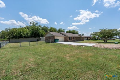 1006 Eagle Dr, Eddy, TX, 76524-3320 | Card Image