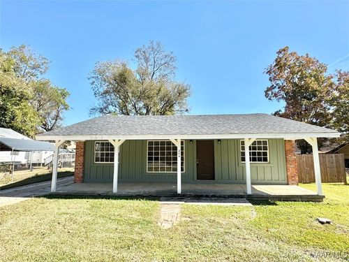 204 N Shelby St, Wetumpka, AL, 36092-2325 | Card Image