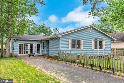 128 7th St, Colonial Beach, VA, 22443-1604 | Card Image