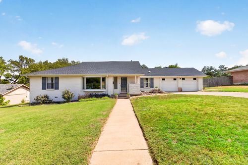 6705 Hanover Rd, Fort Worth, TX, 76116-7213 | Card Image