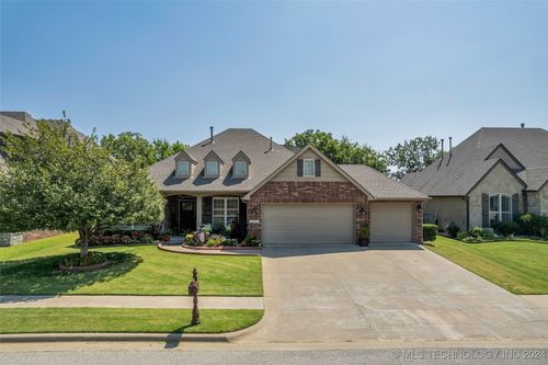 14547 S Lakewood Avenue, Bixby, OK, 74008 | Card Image