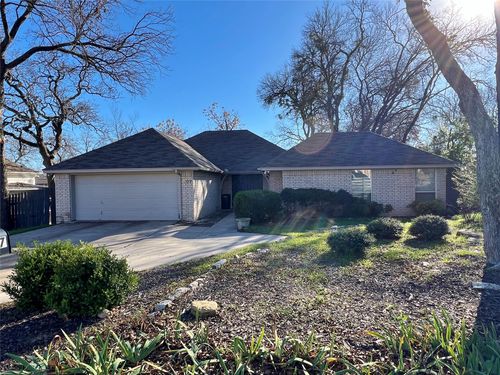 507 W Baylor St, Weatherford, TX, 76086-4101 | Card Image