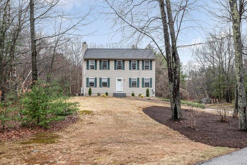 13 Sheridan Dr, Londonderry, NH, 03053-2282 | Card Image