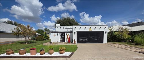 1723 Sun St, Mission, TX, 78572-6558 | Card Image