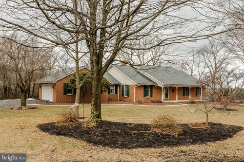 12 Orchard Hill Rd, ROBESONIA, PA, 19551-9625 | Card Image