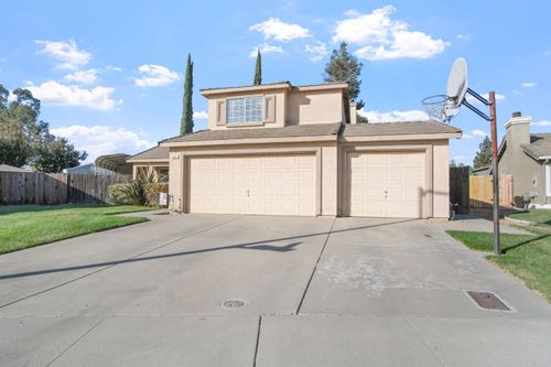 8291 Bridgeport Dr, Hilmar, CA, 95324-9032 | Card Image