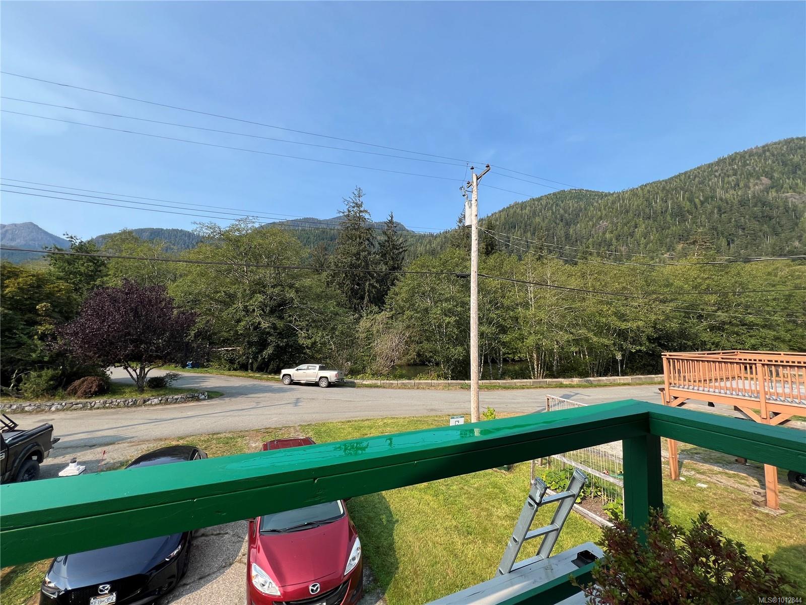 Residential in Tahsis 4