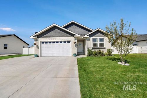 1505 Mountain View Dr, Gooding, ID, 83330-6134 | Card Image