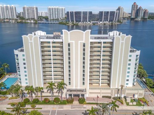 707-18100 N Bay Rd, Sunny Isles Beach, FL, 33160-2748 | Card Image