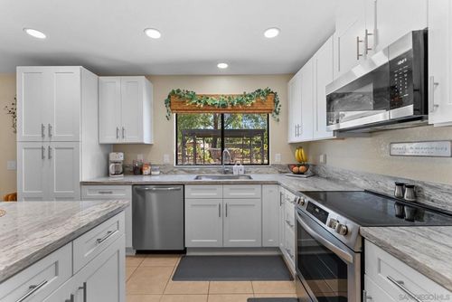 16333 Bassett Ct, Ramona, CA, 92065-4247 | Card Image