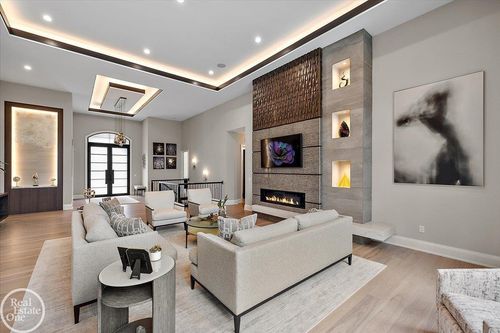 4795 Gallagher Rd, Oakland Twp, MI, 48306-1507 | Card Image