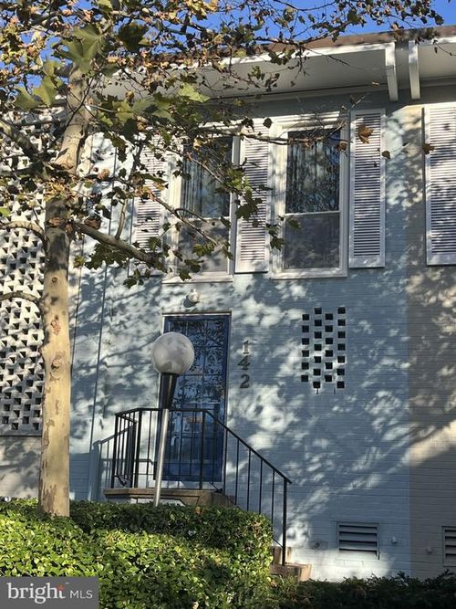 155-142 G St Sw, WASHINGTON, DC, 20024-4303 | Card Image
