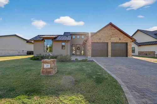 129 Azalea Loop, Horseshoe Bay, TX, 78657-6205 | Card Image