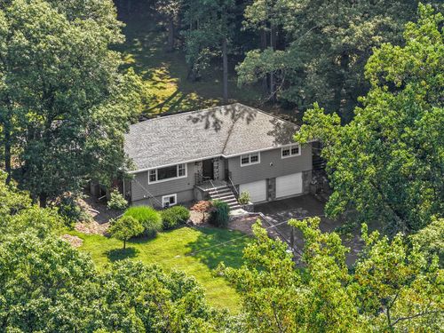 12 Hillside Ter, Suffern, NY, 10901-2105 | Card Image