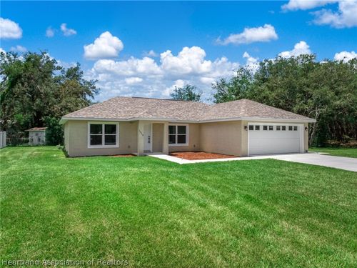 1913 N Iroquois Rd, Avon Park, FL, 33825-9670 | Card Image
