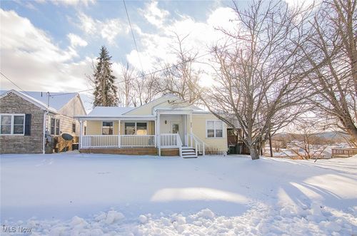 900 21st St, Vienna, WV, 26105-1318 | Card Image