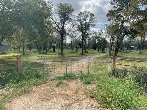 0000 County Rd, Natalia, TX, 78059 | Card Image