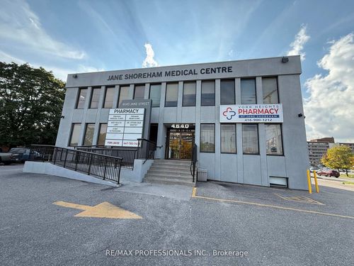 b3-4640 Jane St, North York, ON, M3N2K5 | Card Image