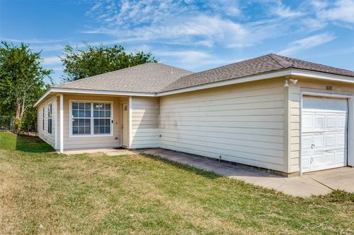 8118 Marydean Ave, Fort Worth, TX, 76116-3640 | Card Image