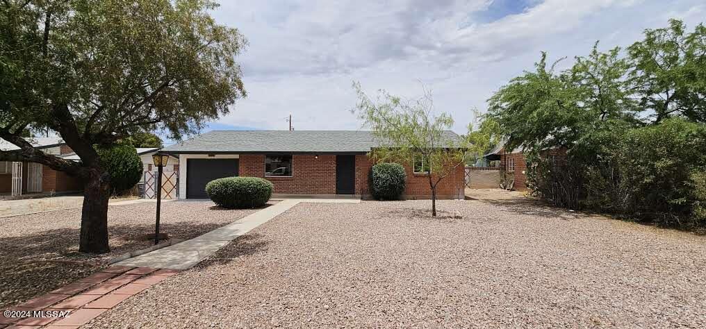 Allen Rd, Tucson, AZ 85719