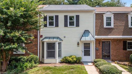 320 Oak Arbor Ln, Winston-Salem, NC, 27104-3689 | Card Image