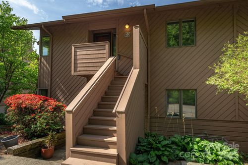 apt-d3-305 Piney Mountain Dr, Asheville, NC, 28805-1255 | Card Image