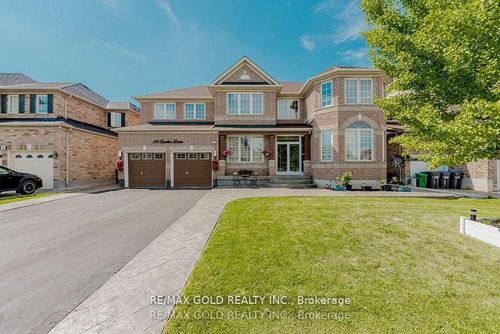 28 Crocker Dr, Brampton, ON, L6P1M8 | Card Image