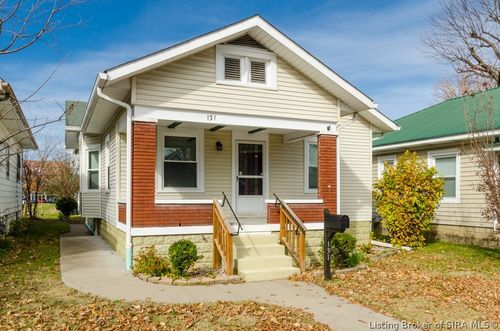 131 Olive Ave, New Albany, IN, 47150-4633 | Card Image