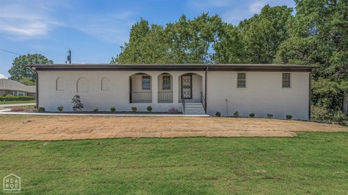 2101 Wildrose Ln, Paragould, AR, 72450-6156 | Card Image