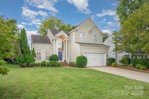 13723 Queenswater Ln, Charlotte, NC, 28273-4719 | Card Image