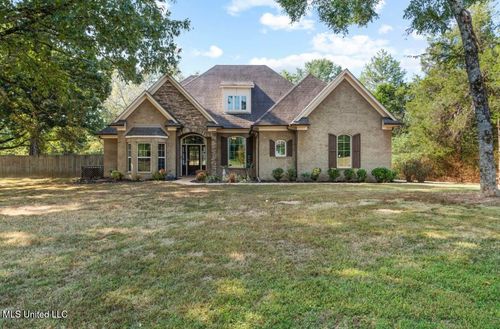 9389 Thornridge Dr, Hernando, MS, 38632-7835 | Card Image