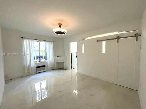 apt-107-1525 Meridian Ave, Miami Beach, FL, 33139-3410 | Card Image